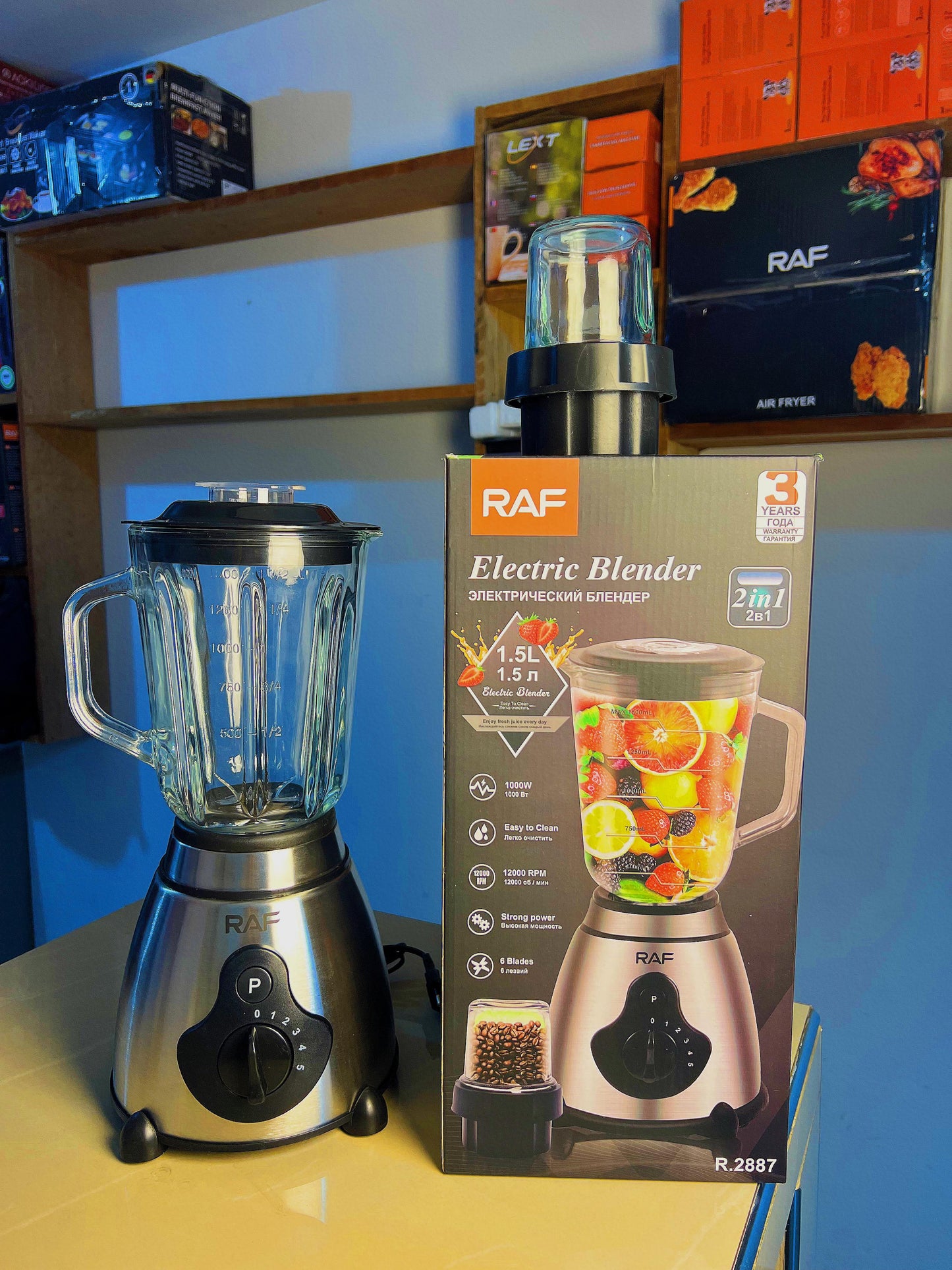 Licuadora RAF de VIDRIO de 1000 WTS de potencia con 2 VASOS.